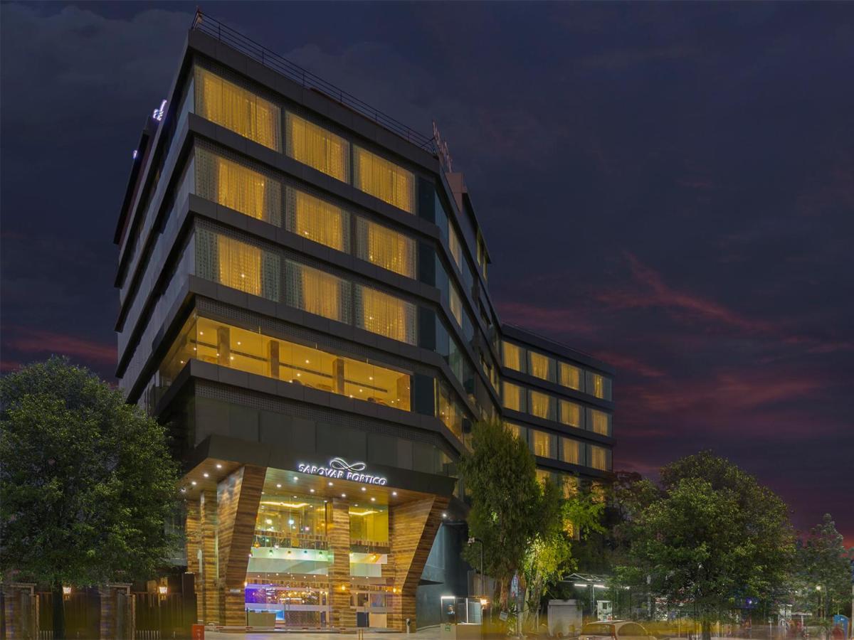 Отель Sarovar Portico , Индаур Экстерьер фото
